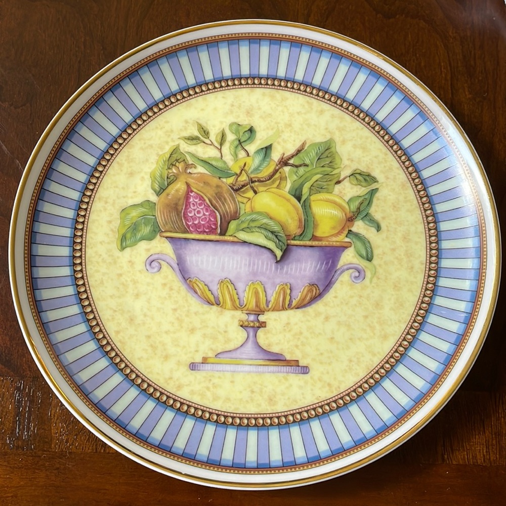 Porcelain Limoges Renaissance 7.75” plate gold rim pomegranate and apricots